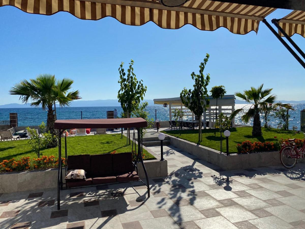 Guest House Costa 1 Karianí Exteriér fotografie