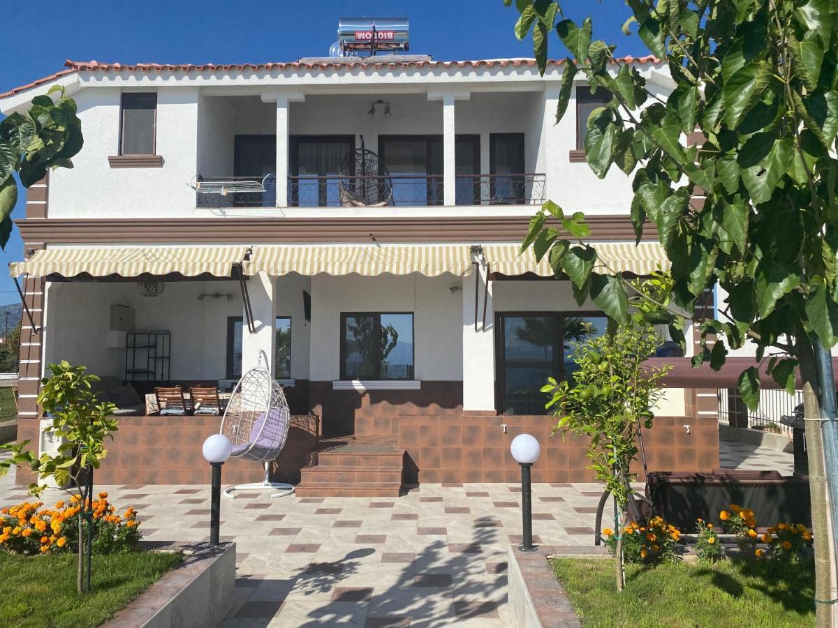 Guest House Costa 1 Karianí Exteriér fotografie